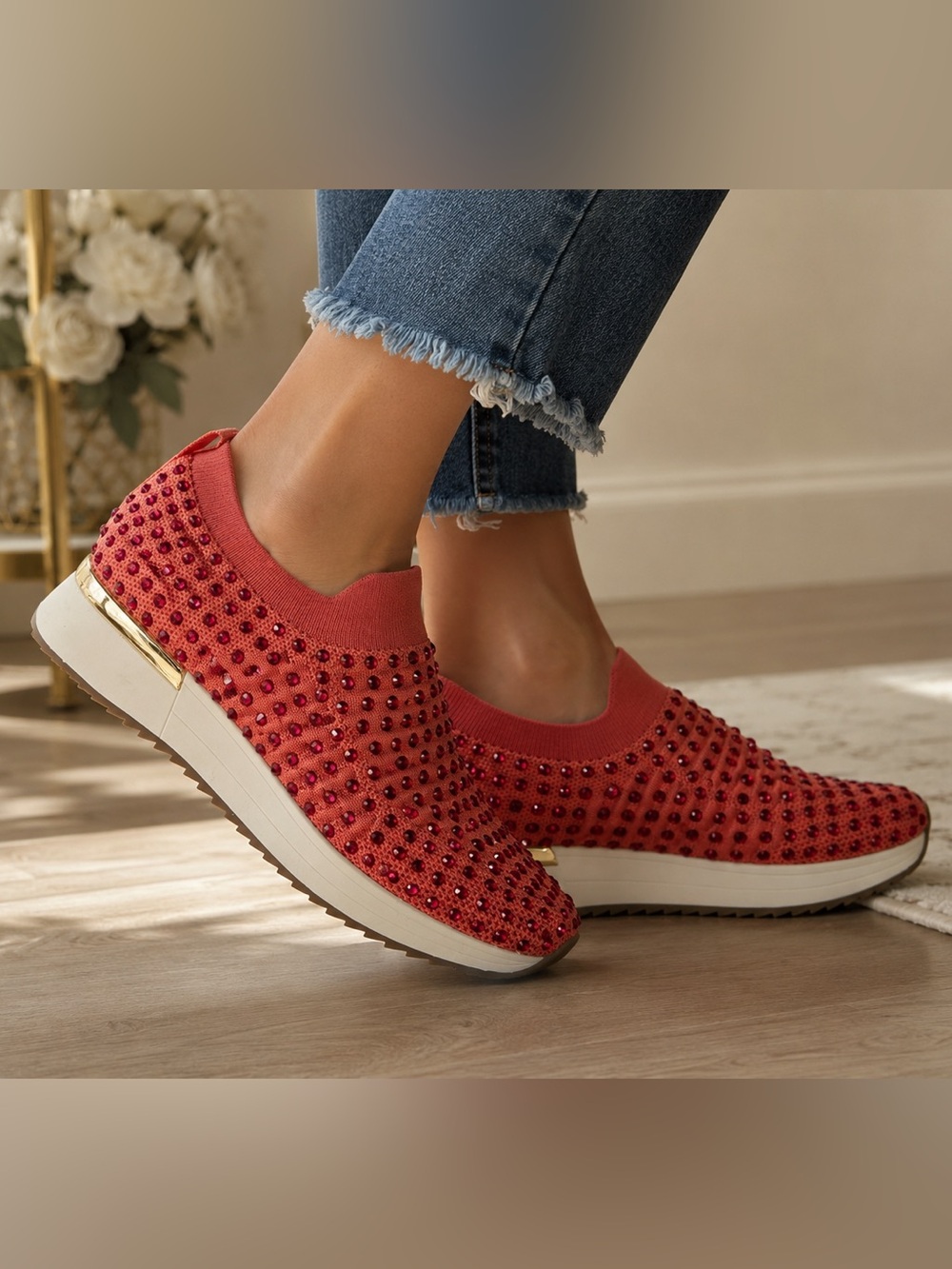 NWOT Kenneth Cole Reaction Cami Jewel Jogger Sneakers Coral Rhinestone Slip On 5
